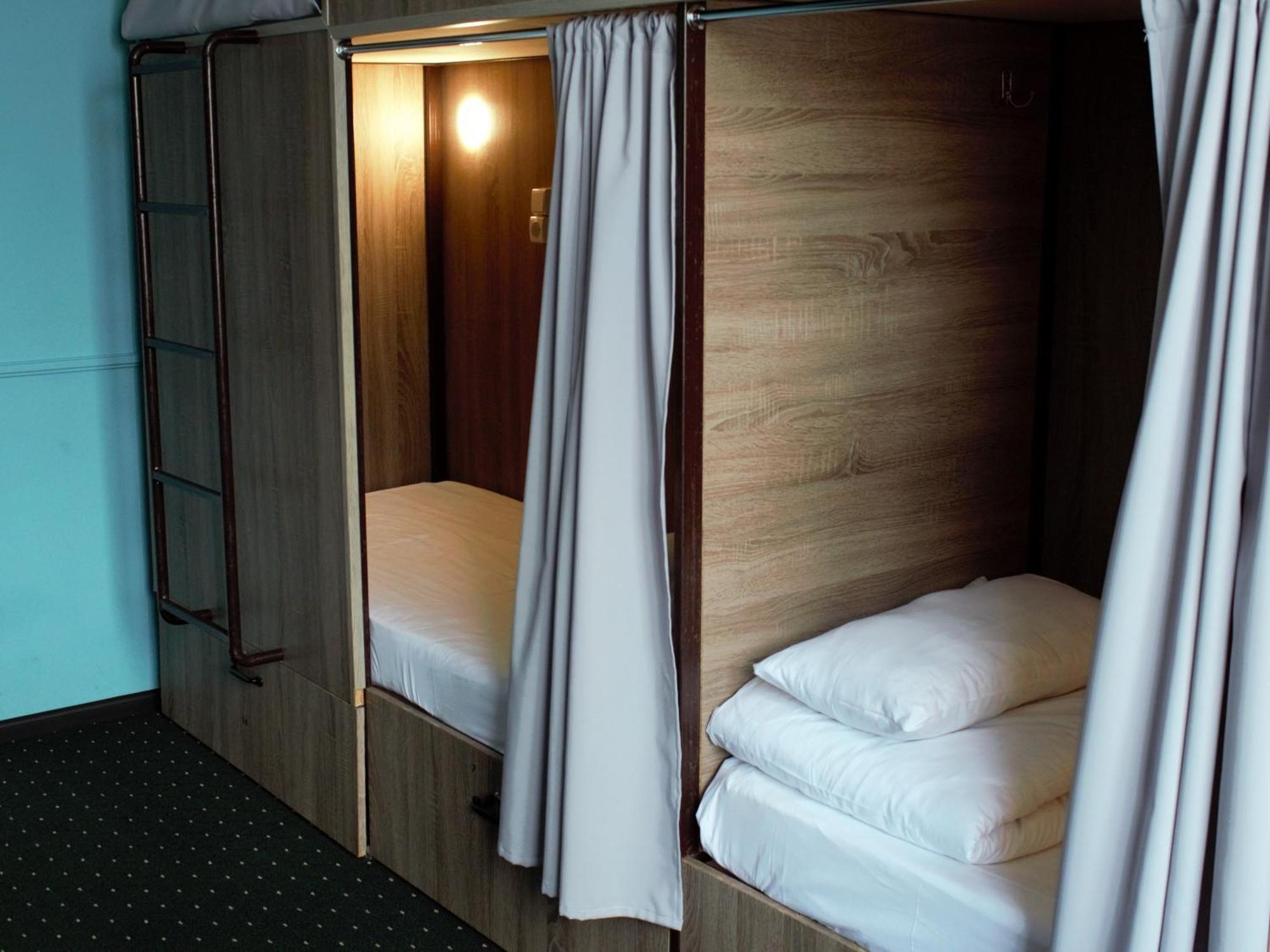All Eyes Hostel Kamieniec Podolski Zewnętrze zdjęcie