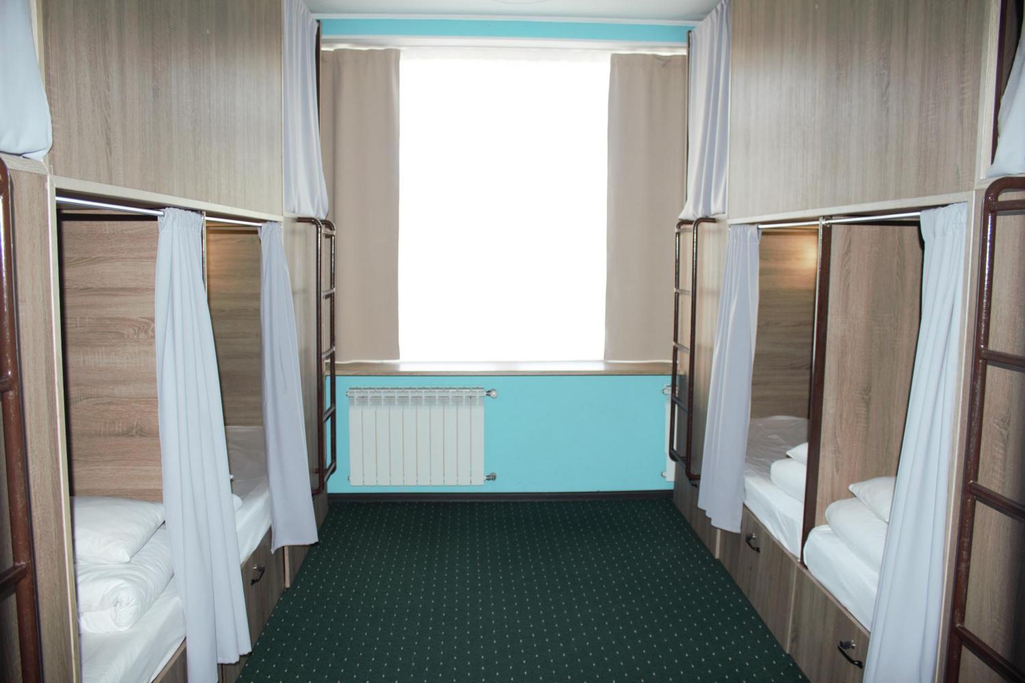 All Eyes Hostel Kamieniec Podolski Zewnętrze zdjęcie