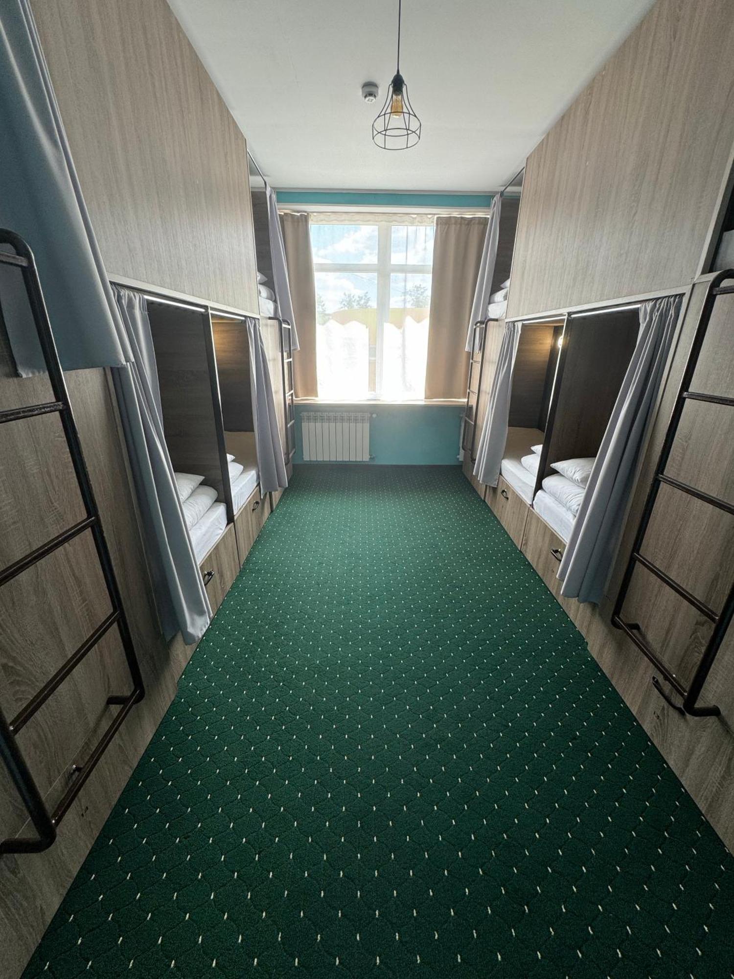 All Eyes Hostel Kamieniec Podolski Zewnętrze zdjęcie